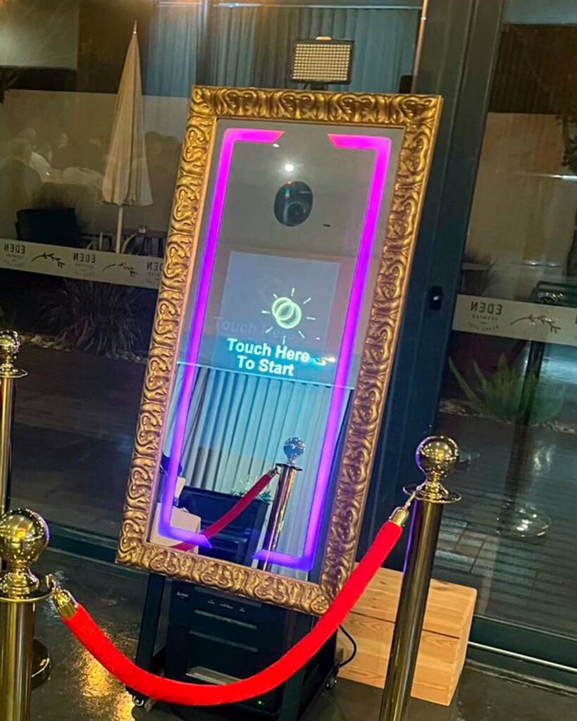 mirror booth
